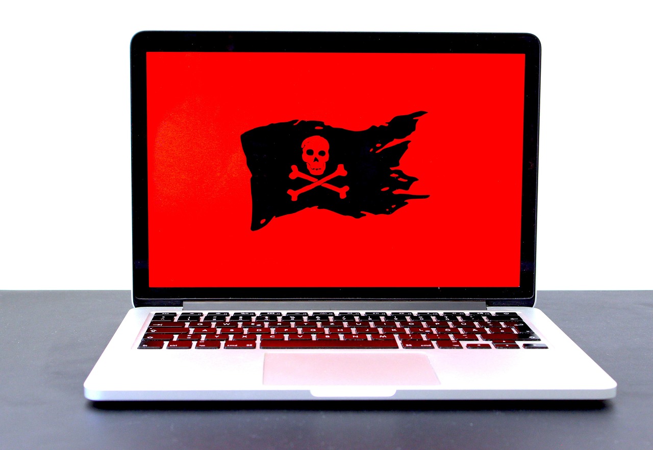 Russian UAT-11795 Weaponizes Trusted Collaboration Tools to Deploy Starland RAT
