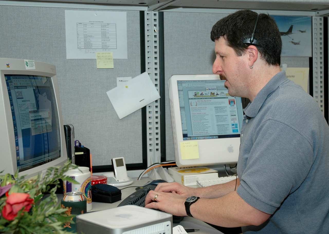 The Help Desk Is the New Perimeter: Identity Fraud Meets AI-Assisted Social Engineering