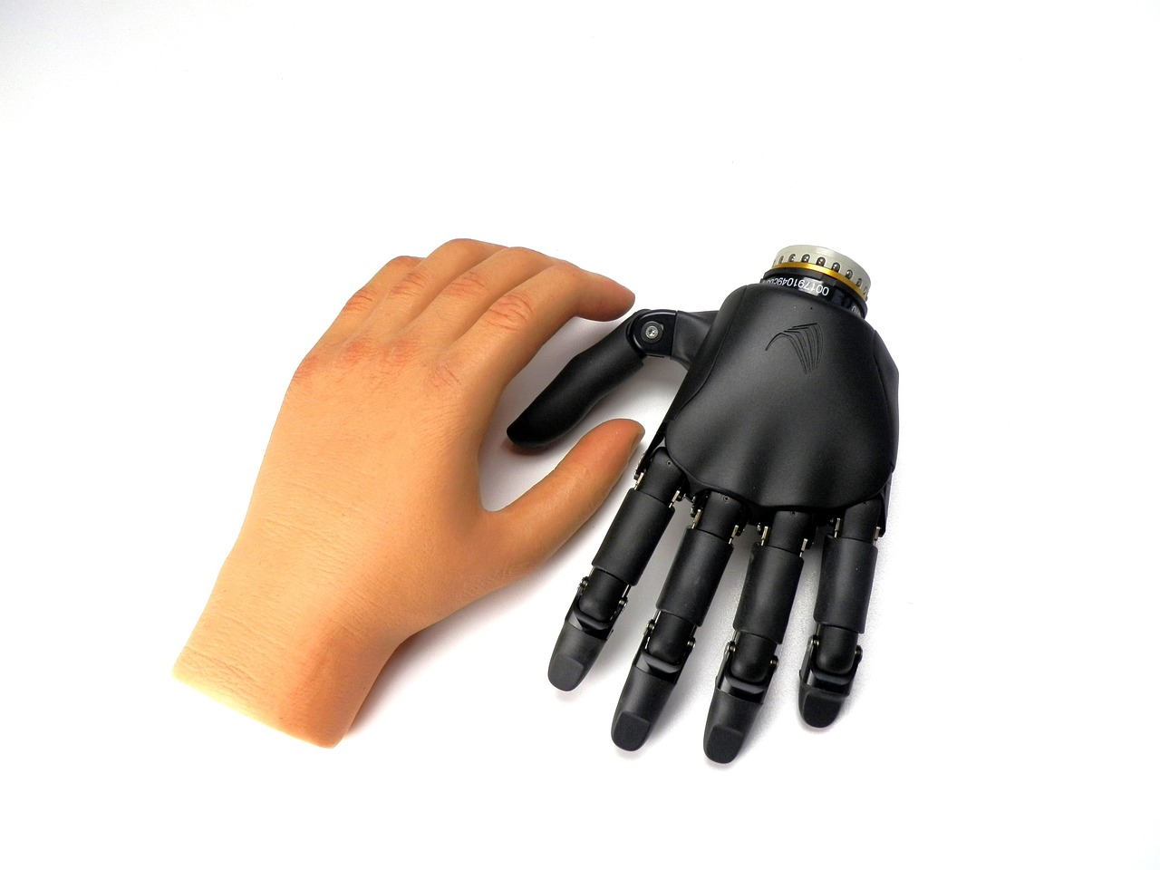 Root RCE on Humanoid Robots: Unitree G1 EDU Flaws Expose Physical Cyber Risk
