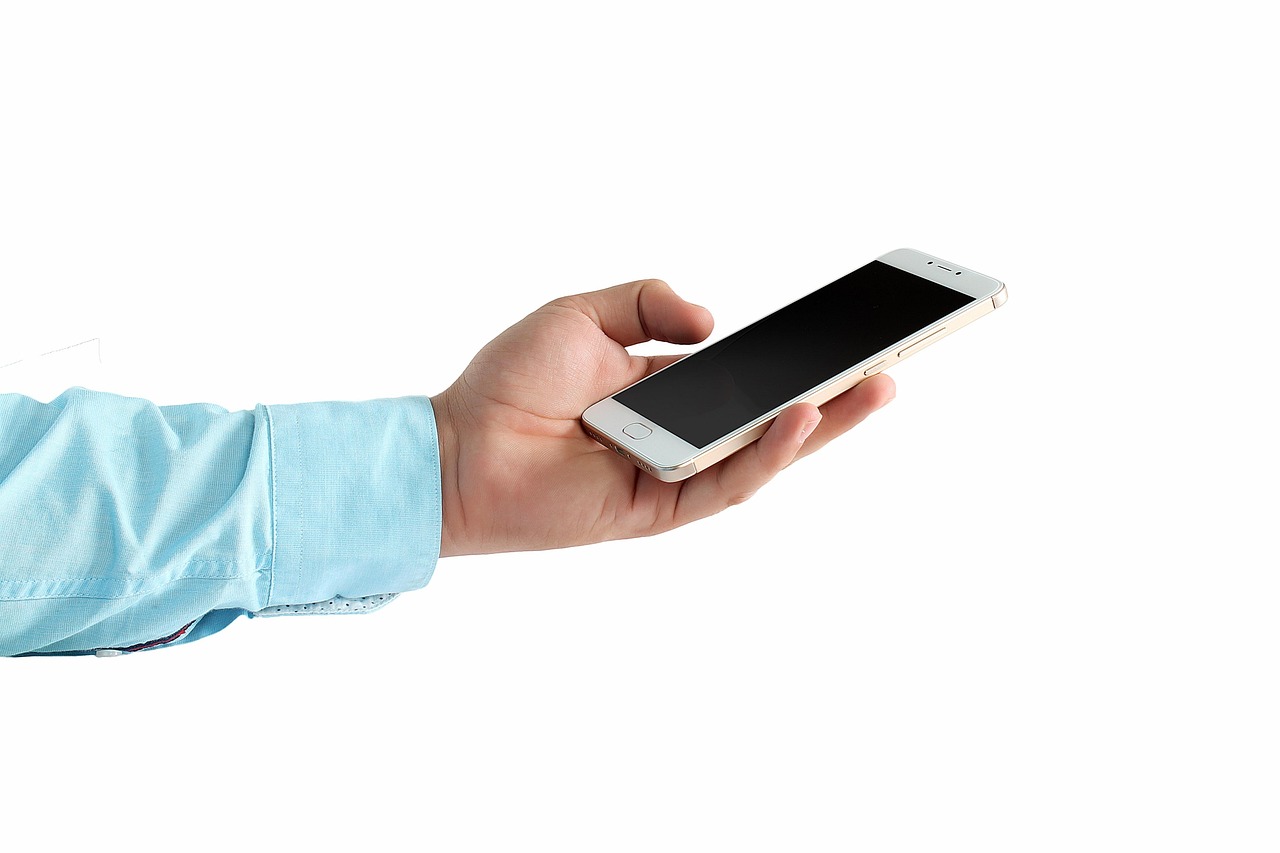 Russian APTs Target Signal and WhatsApp: The Messaging App Pivot Defenders Can't Ignore